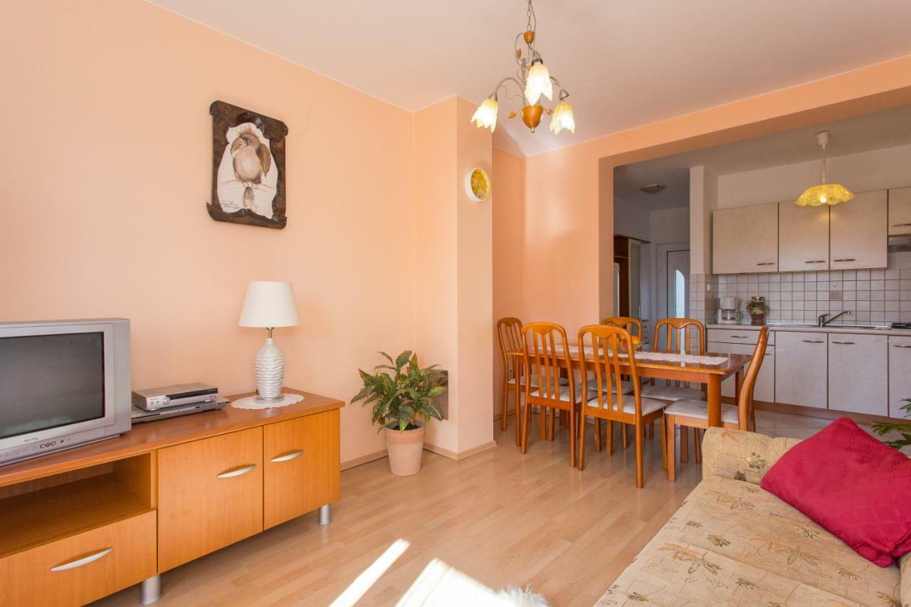Apartments Bonifacic Пунат Екстер'єр фото
