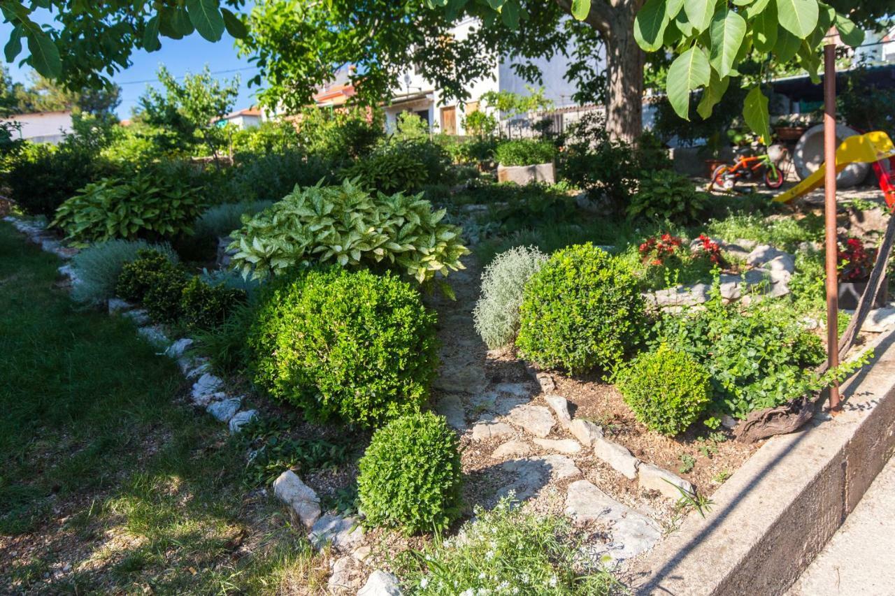 Apartments Bonifacic Пунат Екстер'єр фото
