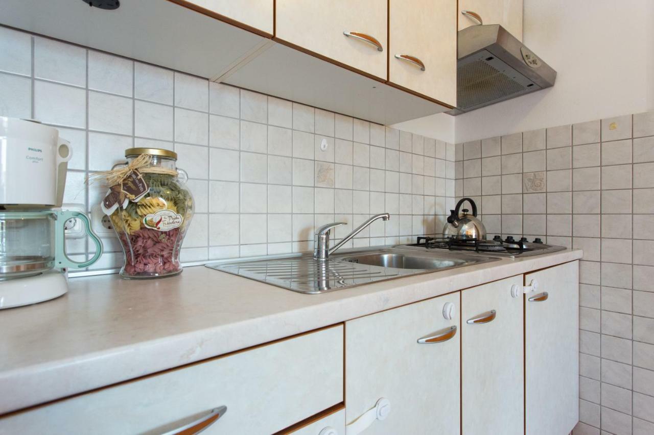 Apartments Bonifacic Пунат Екстер'єр фото