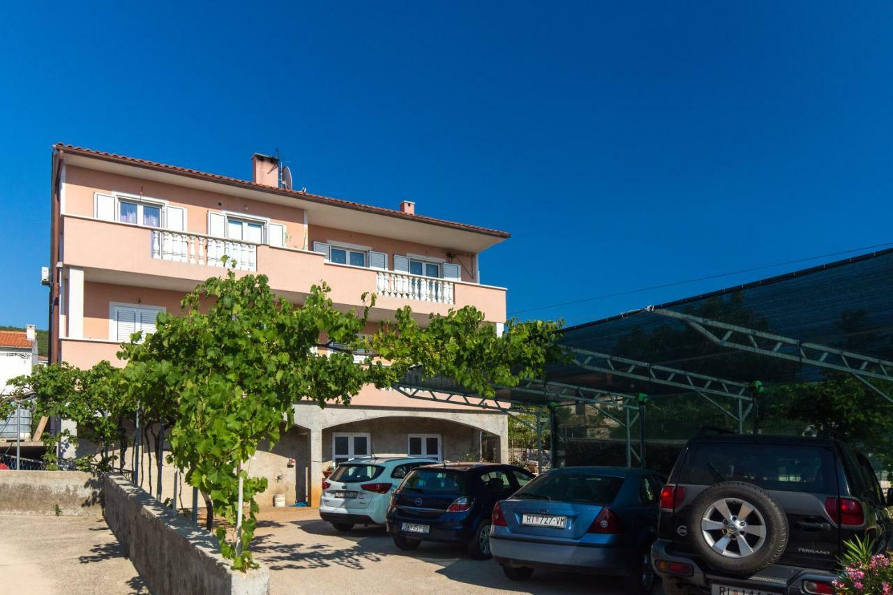 Apartments Bonifacic Пунат Екстер'єр фото